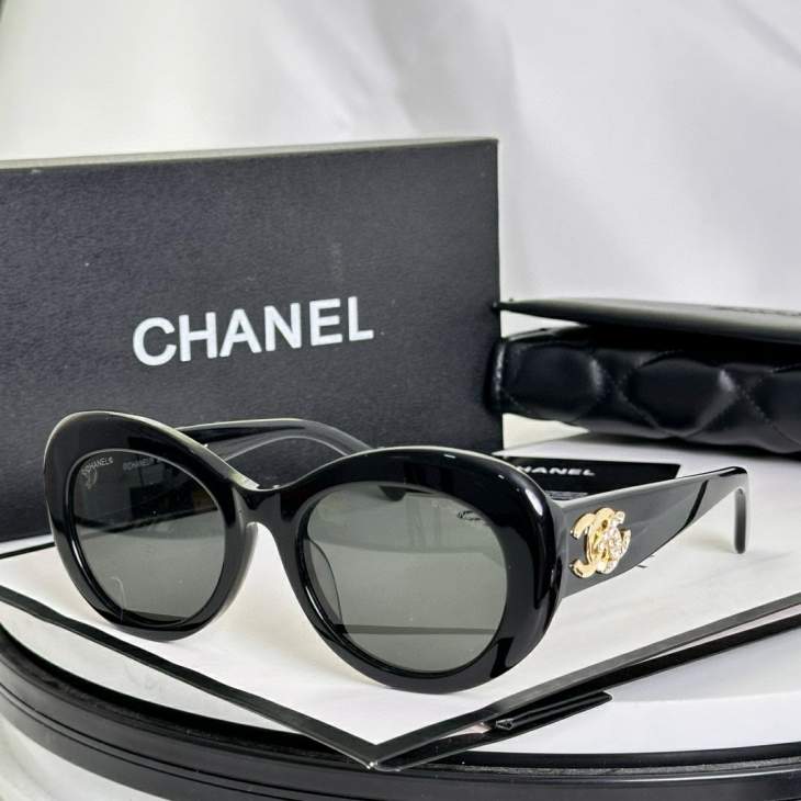 Picture of Chanel Sunglasses _SKUfw77817338fw
